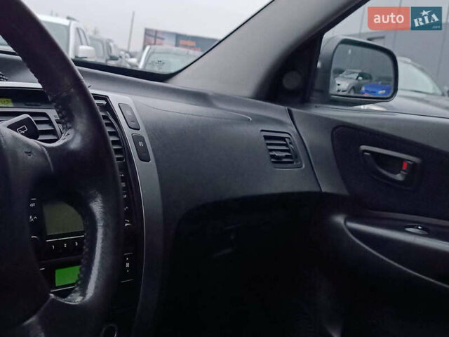 Зеленый Хендай Туксон, объемом двигателя 2 л и пробегом 223 тыс. км за 7290 $, фото 24 на Automoto.ua