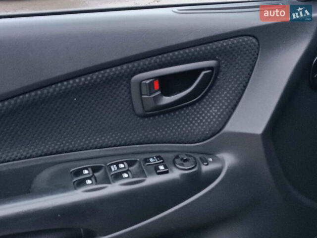 Зеленый Хендай Туксон, объемом двигателя 2 л и пробегом 223 тыс. км за 7290 $, фото 18 на Automoto.ua