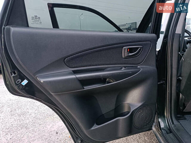 Зеленый Хендай Туксон, объемом двигателя 2 л и пробегом 223 тыс. км за 7290 $, фото 29 на Automoto.ua