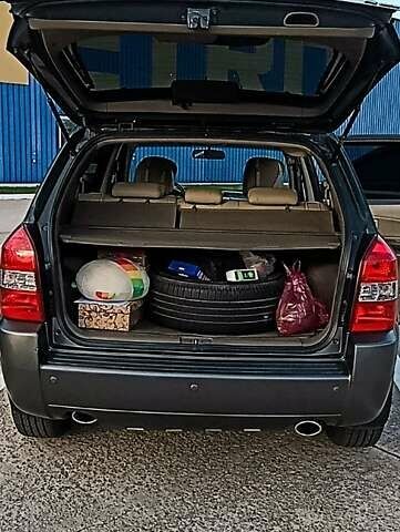 Хендай Туксон 2008 в Одессе на Automoto.ua Зеленый Хендай Туксон, объемом двигателя 2.66 л и пробегом 197 тыс. км за 8800 $, фото 19 на Automoto.ua