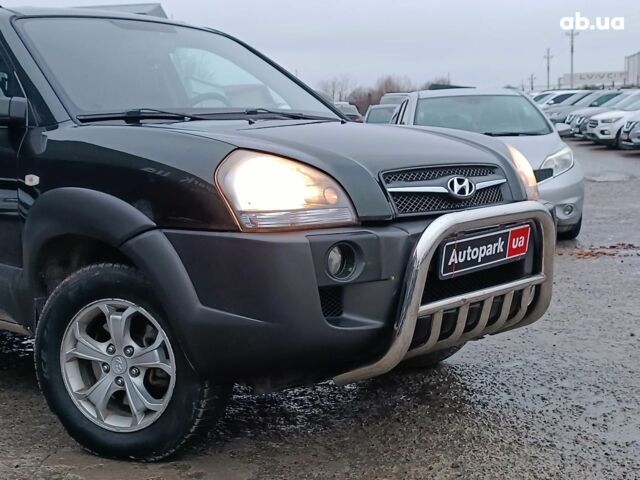 Зеленый Хендай Туксон, объемом двигателя 2 л и пробегом 223 тыс. км за 7290 $, фото 14 на Automoto.ua
