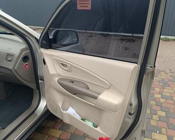 Зелений Хендай Туксон, об'ємом двигуна 1.98 л та пробігом 132 тис. км за 8300 $, фото 5 на Automoto.ua