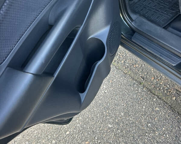 Зеленый Хендай Туксон, объемом двигателя 1.98 л и пробегом 130 тыс. км за 9100 $, фото 10 на Automoto.ua