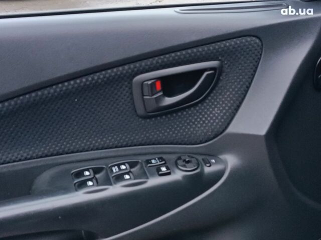 Зеленый Хендай Туксон, объемом двигателя 2 л и пробегом 223 тыс. км за 7290 $, фото 18 на Automoto.ua