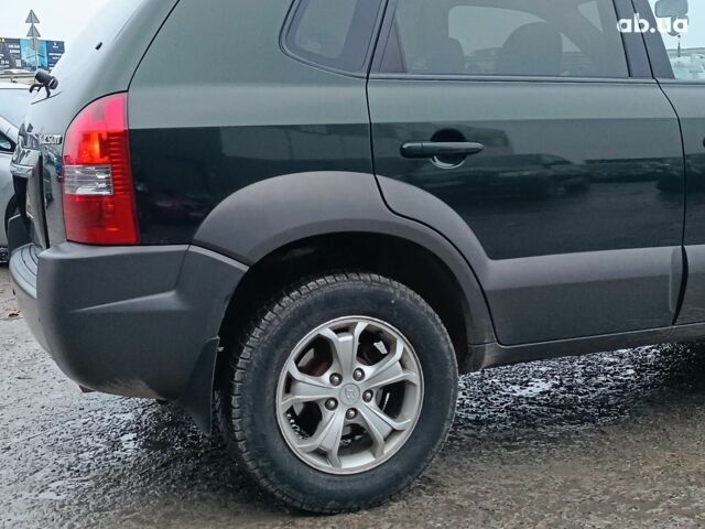 Зеленый Хендай Туксон, объемом двигателя 2 л и пробегом 223 тыс. км за 7290 $, фото 10 на Automoto.ua