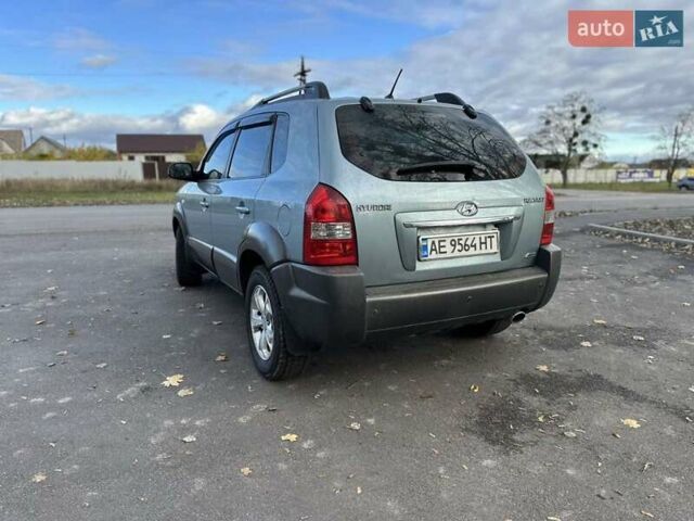 Зеленый Хендай Туксон, объемом двигателя 1.98 л и пробегом 168 тыс. км за 8800 $, фото 32 на Automoto.ua