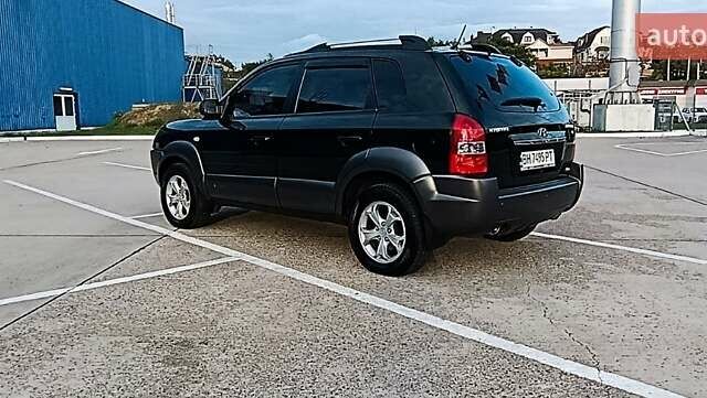 Хендай Туксон 2008 в Одессе на Automoto.ua Зеленый Хендай Туксон, объемом двигателя 2.66 л и пробегом 197 тыс. км за 8800 $, фото 31 на Automoto.ua