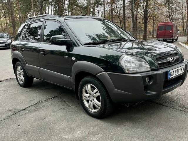 Зеленый Хендай Туксон, объемом двигателя 2.7 л и пробегом 201 тыс. км за 8400 $, фото 8 на Automoto.ua