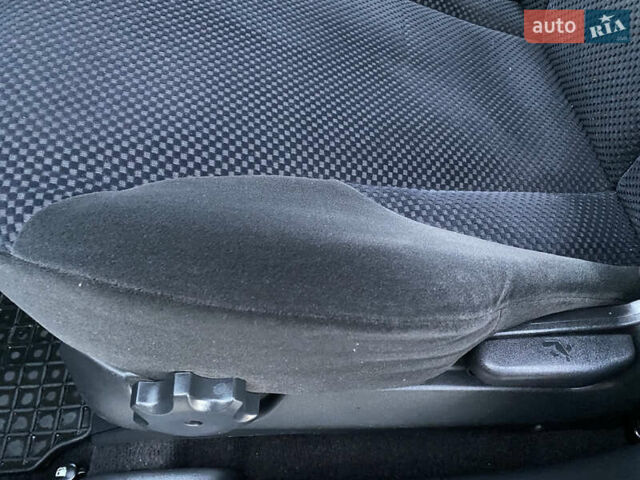 Зелений Хендай Туксон, об'ємом двигуна 2 л та пробігом 110 тис. км за 9200 $, фото 21 на Automoto.ua