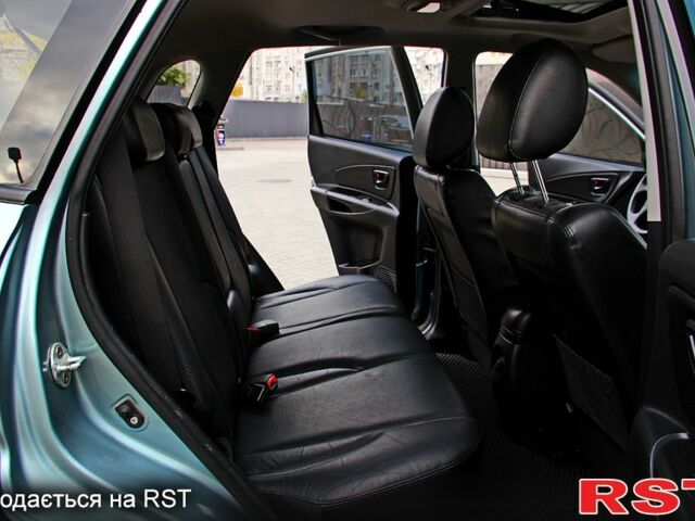 Хендай Туксон 2009 в Днепре (Днепропетровске) на Automoto.ua Зеленый Хендай Туксон, объемом двигателя 2 л и пробегом 121 тыс. км за 9300 $, фото 10 на Automoto.ua