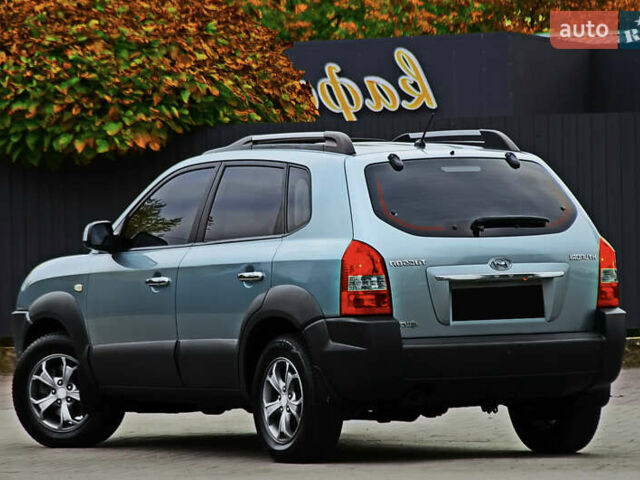 Хендай Туксон 2009 в Днепре (Днепропетровске) на Automoto.ua Зеленый Хендай Туксон, объемом двигателя 2 л и пробегом 121 тыс. км за 9300 $, фото 5 на Automoto.ua