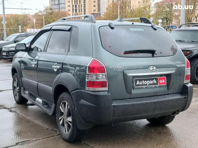 Хендай Туксон 2011 у Харкові на Automoto.ua Зелений Хендай Туксон, об'ємом двигуна 2 л та пробігом 146 тис. км за 10990 $, фото 10 на Automoto.ua