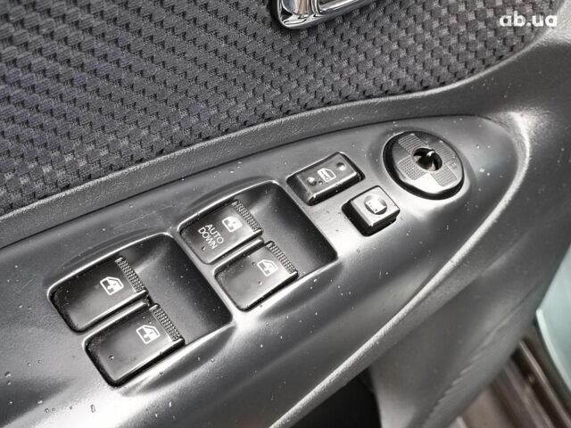 Хендай Туксон 2011 у Харкові на Automoto.ua Зелений Хендай Туксон, об'ємом двигуна 2 л та пробігом 146 тис. км за 10990 $, фото 20 на Automoto.ua