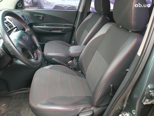 Хендай Туксон 2011 у Харкові на Automoto.ua Зелений Хендай Туксон, об'ємом двигуна 2 л та пробігом 146 тис. км за 10990 $, фото 18 на Automoto.ua