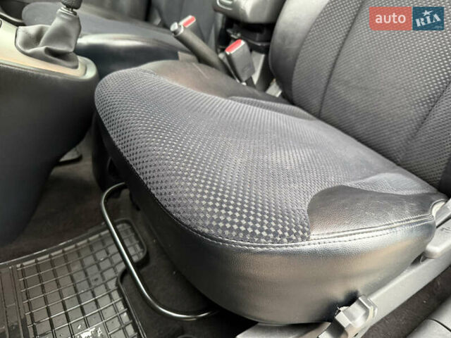 Зелений Хендай Туксон, об'ємом двигуна 2 л та пробігом 65 тис. км за 12250 $, фото 52 на Automoto.ua