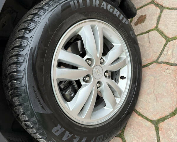 Зеленый Хендай Туксон, объемом двигателя 2 л и пробегом 65 тыс. км за 12250 $, фото 24 на Automoto.ua