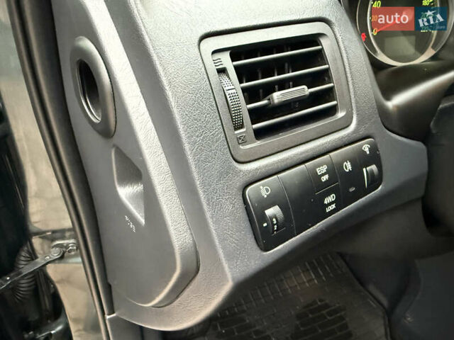 Зелений Хендай Туксон, об'ємом двигуна 2 л та пробігом 65 тис. км за 12250 $, фото 48 на Automoto.ua