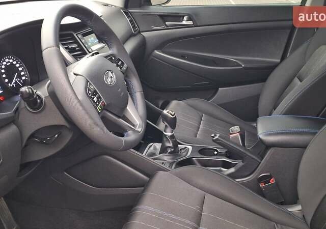 Зелений Хендай Туксон, об'ємом двигуна 2 л та пробігом 218 тис. км за 16999 $, фото 25 на Automoto.ua