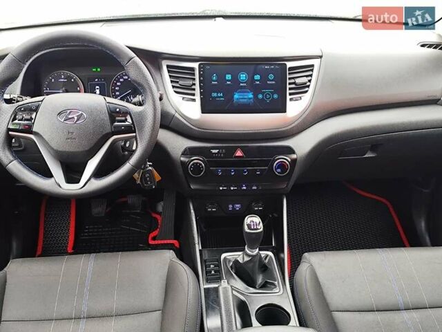 Зеленый Хендай Туксон, объемом двигателя 2 л и пробегом 213 тыс. км за 17900 $, фото 14 на Automoto.ua