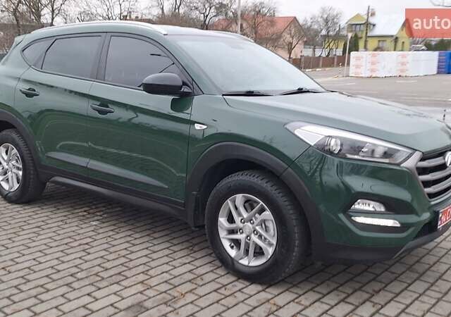 Зелений Хендай Туксон, об'ємом двигуна 2 л та пробігом 218 тис. км за 17300 $, фото 6 на Automoto.ua