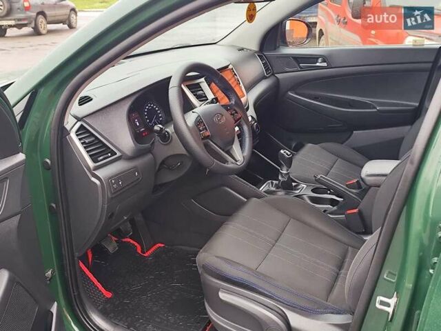 Зеленый Хендай Туксон, объемом двигателя 2 л и пробегом 213 тыс. км за 17900 $, фото 17 на Automoto.ua