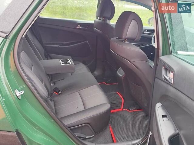 Зеленый Хендай Туксон, объемом двигателя 2 л и пробегом 213 тыс. км за 17900 $, фото 30 на Automoto.ua