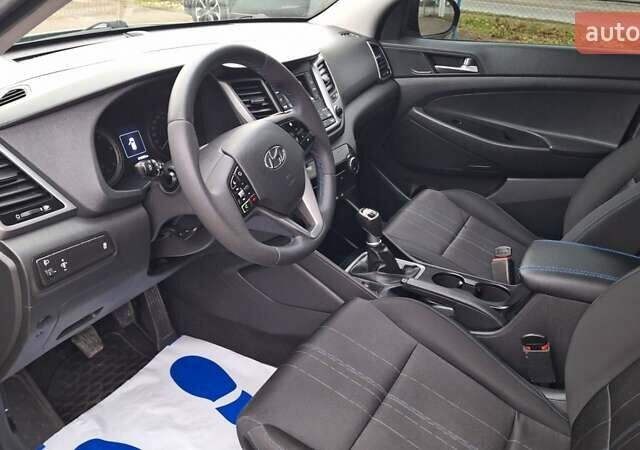 Зелений Хендай Туксон, об'ємом двигуна 2 л та пробігом 218 тис. км за 16999 $, фото 35 на Automoto.ua