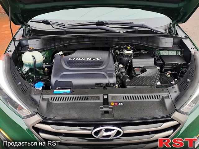 Зеленый Хендай Туксон, объемом двигателя 2 л и пробегом 213 тыс. км за 17900 $, фото 13 на Automoto.ua