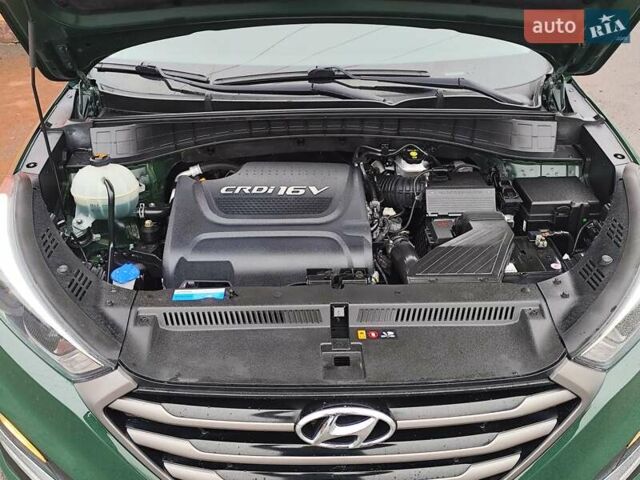 Зеленый Хендай Туксон, объемом двигателя 2 л и пробегом 213 тыс. км за 17900 $, фото 35 на Automoto.ua