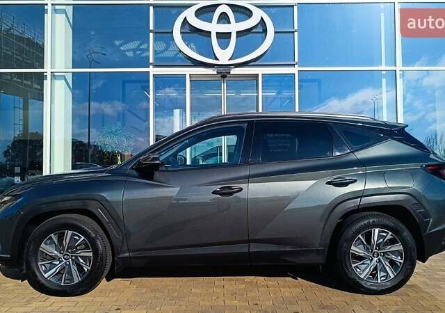 Зеленый Хендай Туксон, объемом двигателя 2 л и пробегом 81 тыс. км за 24726 $, фото 2 на Automoto.ua