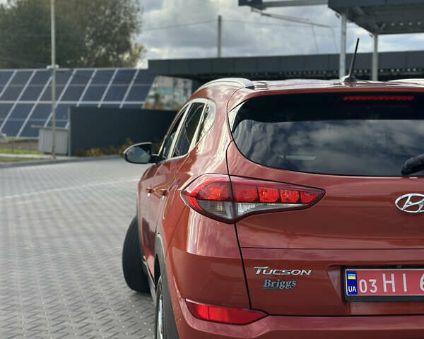 Хендай Туксон 2016 в Владимир-Волынский на Automoto.ua Оранжевый Хендай Туксон, объемом двигателя 2 л и пробегом 144 тыс. км за 13000 $, фото 7 на Automoto.ua