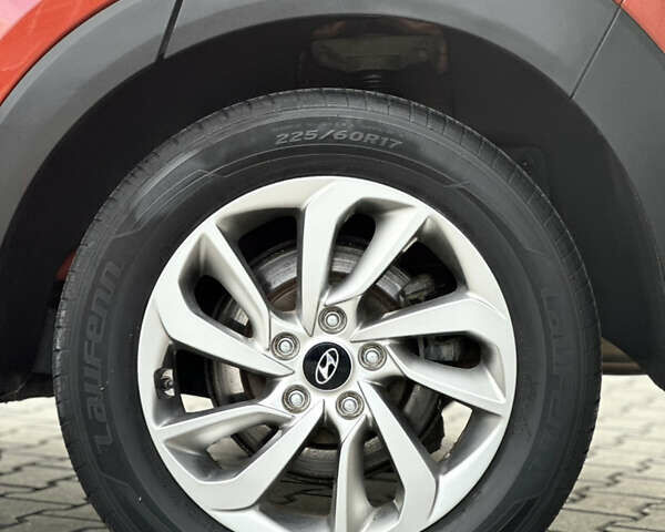 Хендай Туксон 2016 в Владимир-Волынский на Automoto.ua Оранжевый Хендай Туксон, объемом двигателя 2 л и пробегом 144 тыс. км за 13000 $, фото 28 на Automoto.ua