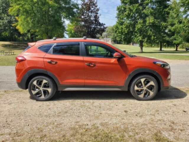 Хендай Туксон 2017 в Одессе на Automoto.ua Оранжевый Хендай Туксон, объемом двигателя 1.6 л и пробегом 63 тыс. км за 7599 $, фото 7 на Automoto.ua