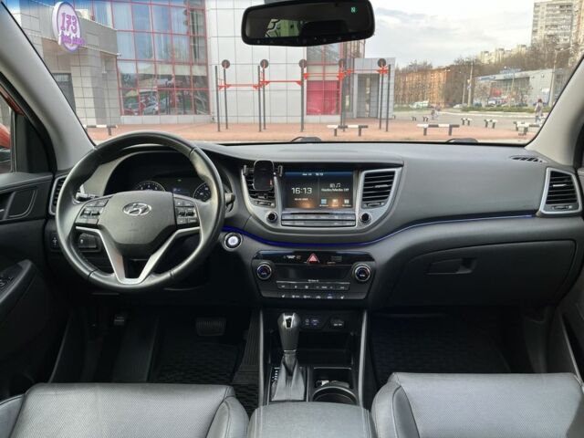 Хендай Туксон 2017 в Харькове на Automoto.ua Оранжевый Хендай Туксон, объемом двигателя 2 л и пробегом 129 тыс. км за 15800 $, фото 13 на Automoto.ua