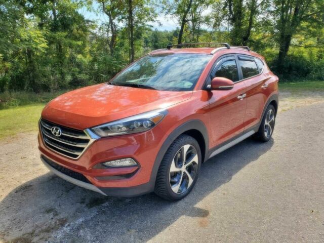 Хендай Туксон 2017 в Одессе на Automoto.ua Оранжевый Хендай Туксон, объемом двигателя 1.6 л и пробегом 63 тыс. км за 7599 $, фото 2 на Automoto.ua