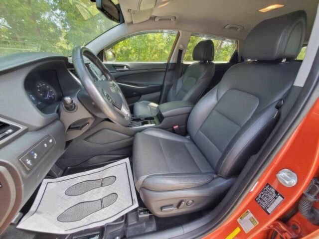 Хендай Туксон 2017 в Одессе на Automoto.ua Оранжевый Хендай Туксон, объемом двигателя 1.6 л и пробегом 63 тыс. км за 7599 $, фото 9 на Automoto.ua