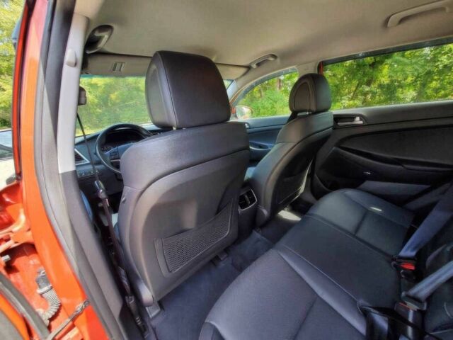 Хендай Туксон 2017 в Одессе на Automoto.ua Оранжевый Хендай Туксон, объемом двигателя 1.6 л и пробегом 63 тыс. км за 7599 $, фото 13 на Automoto.ua