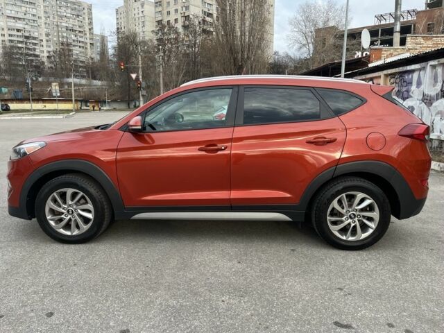 Хендай Туксон 2017 в Харькове на Automoto.ua Оранжевый Хендай Туксон, объемом двигателя 2 л и пробегом 129 тыс. км за 15800 $, фото 5 на Automoto.ua