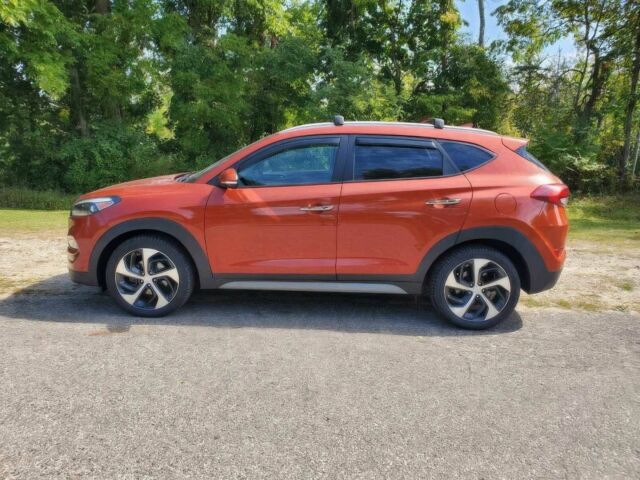 Хендай Туксон 2017 в Одессе на Automoto.ua Оранжевый Хендай Туксон, объемом двигателя 1.6 л и пробегом 63 тыс. км за 7599 $, фото 3 на Automoto.ua