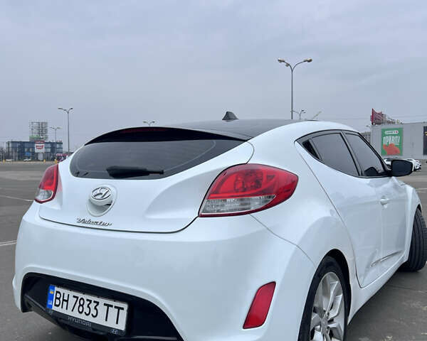 Белый Хендай Велостер, объемом двигателя 1.59 л и пробегом 190 тыс. км за 8600 $, фото 3 на Automoto.ua