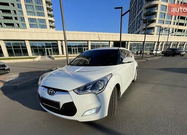 Хендай Велостер 2011 в Днепре (Днепропетровске) на Automoto.ua Белый Хендай Велостер, объемом двигателя 1.59 л и пробегом 120 тыс. км за 10000 $, фото 11 на Automoto.ua