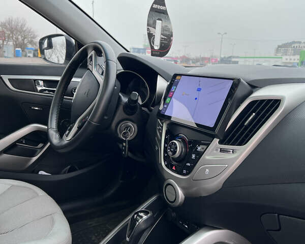 Белый Хендай Велостер, объемом двигателя 1.59 л и пробегом 190 тыс. км за 8600 $, фото 20 на Automoto.ua