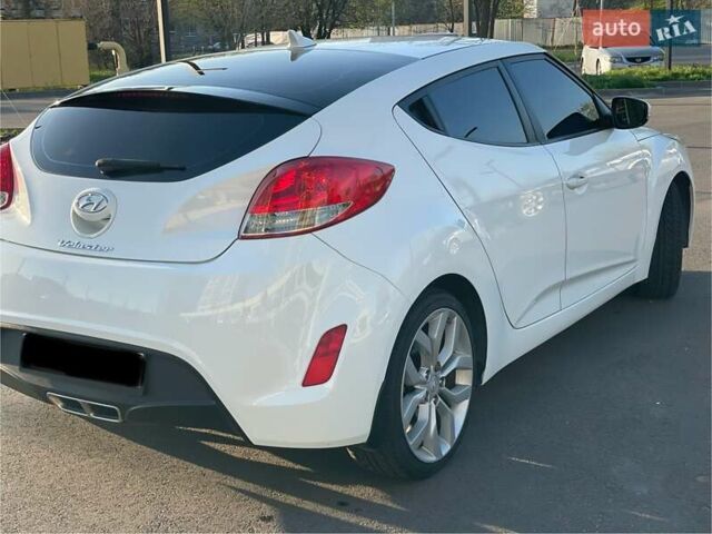 Хендай Велостер 2011 в Днепре (Днепропетровске) на Automoto.ua Белый Хендай Велостер, объемом двигателя 1.59 л и пробегом 120 тыс. км за 10000 $, фото 7 на Automoto.ua