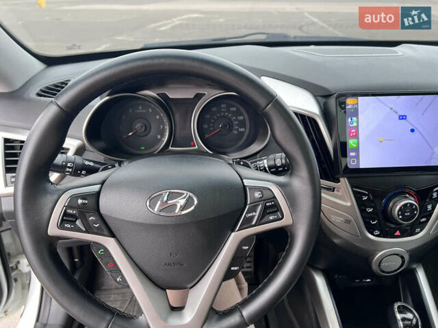 Белый Хендай Велостер, объемом двигателя 1.59 л и пробегом 190 тыс. км за 8600 $, фото 33 на Automoto.ua