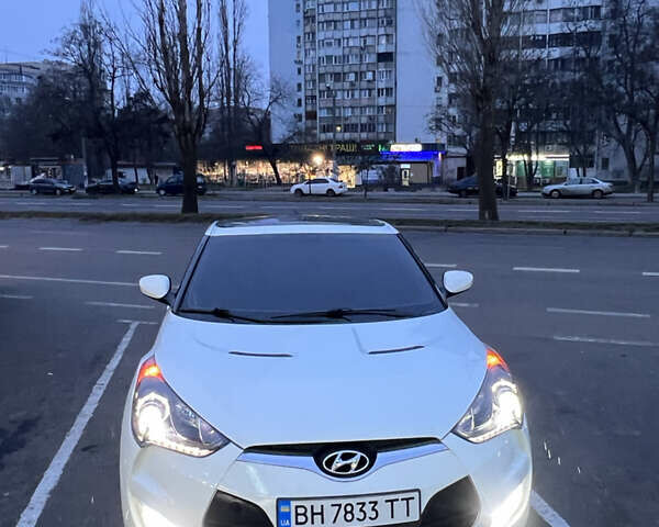 Белый Хендай Велостер, объемом двигателя 1.59 л и пробегом 190 тыс. км за 8600 $, фото 39 на Automoto.ua