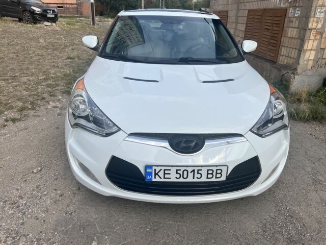 Белый Хендай Велостер, объемом двигателя 1.6 л и пробегом 230 тыс. км за 8500 $, фото 2 на Automoto.ua