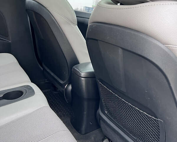 Белый Хендай Велостер, объемом двигателя 1.59 л и пробегом 190 тыс. км за 8600 $, фото 26 на Automoto.ua