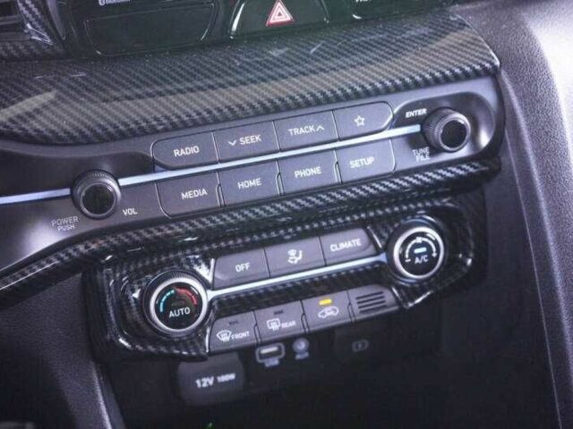 Белый Хендай Велостер, объемом двигателя 2 л и пробегом 39 тыс. км за 3950 $, фото 17 на Automoto.ua