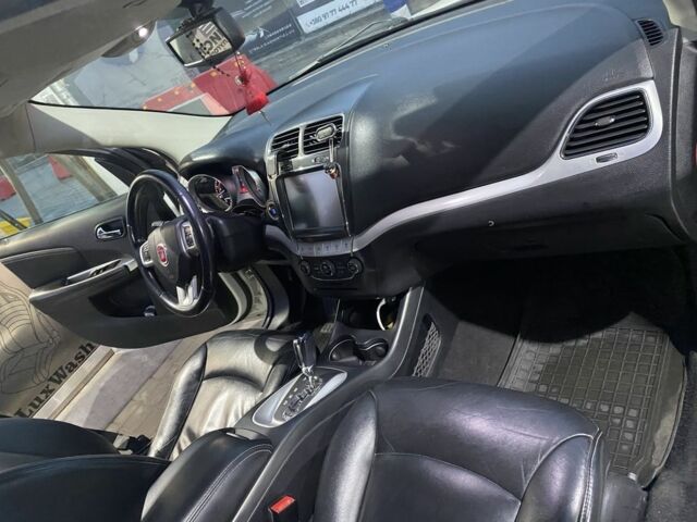 Белый Хендай Велостер, объемом двигателя 2 л и пробегом 3 тыс. км за 12900 $, фото 2 на Automoto.ua