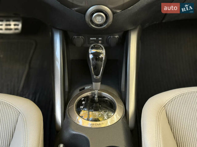 Черный Хендай Велостер, объемом двигателя 1.59 л и пробегом 171 тыс. км за 8500 $, фото 43 на Automoto.ua